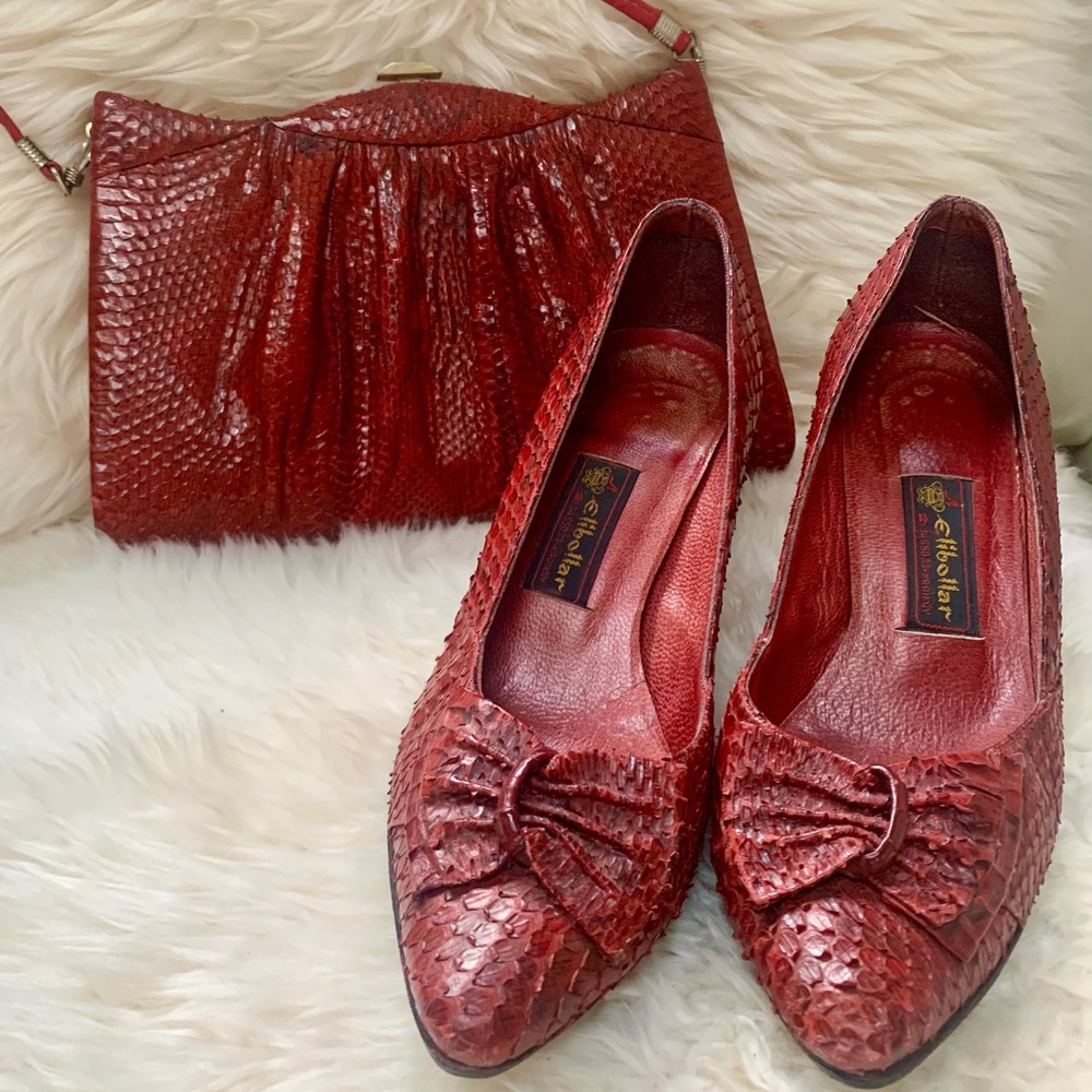 Vintage red snakeskin leather set: shoes and clutch